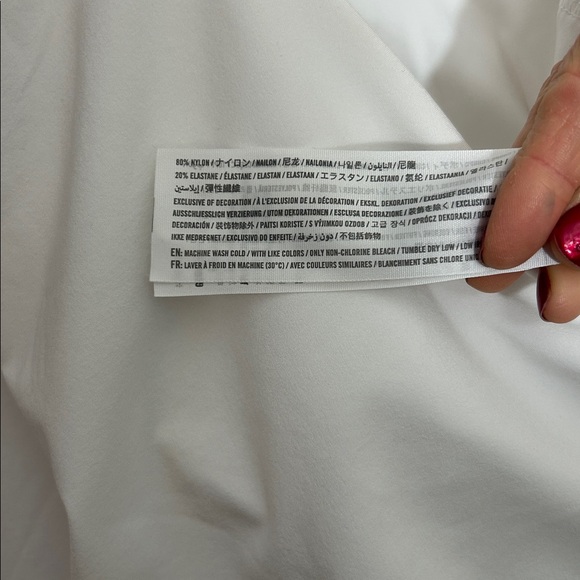 Abercrombie & Fitch True White Athletic Dress with built in shorts size Large - Picture 6 of 9